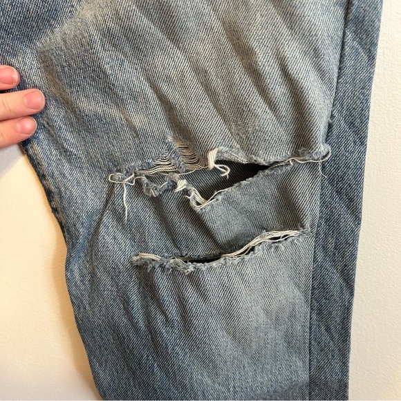 Re/Done • Levi’s Skinny Fit Distressed Jeans - Picture 5 of 7